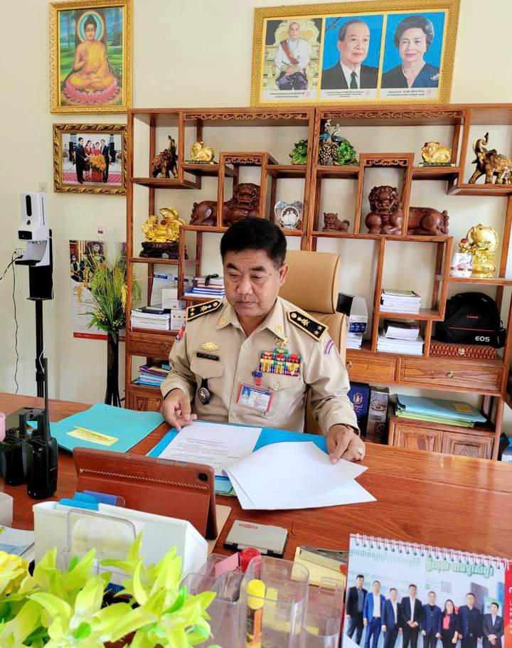 កិច្ចប្រជុំបូកសរុប សភាពការណ៌ លទ្ធផលកិច្ចប្រតិបត្ដិការ រក្សាសន្ដិសុខ សណ្ដាប់ធ្នាប់ សាធារណៈ និងសុវត្ថិភាពសង្គម ប្រចាំឆមាសទី១ និងការដាក់ចេញផែនការអនុវត្ដឆមាសទី២ របស់ស្នងការដ្ឋាននគរបាលខេត្តកំពង់ស្ពឺ ត្រូវបានប្រជុំផ្សព្វផ្សាយនាព្រឹកថៃ្ងច័ន្ទ ទី០៥ ខែកក្កដា ឆ្នាំ២០២១…!!!