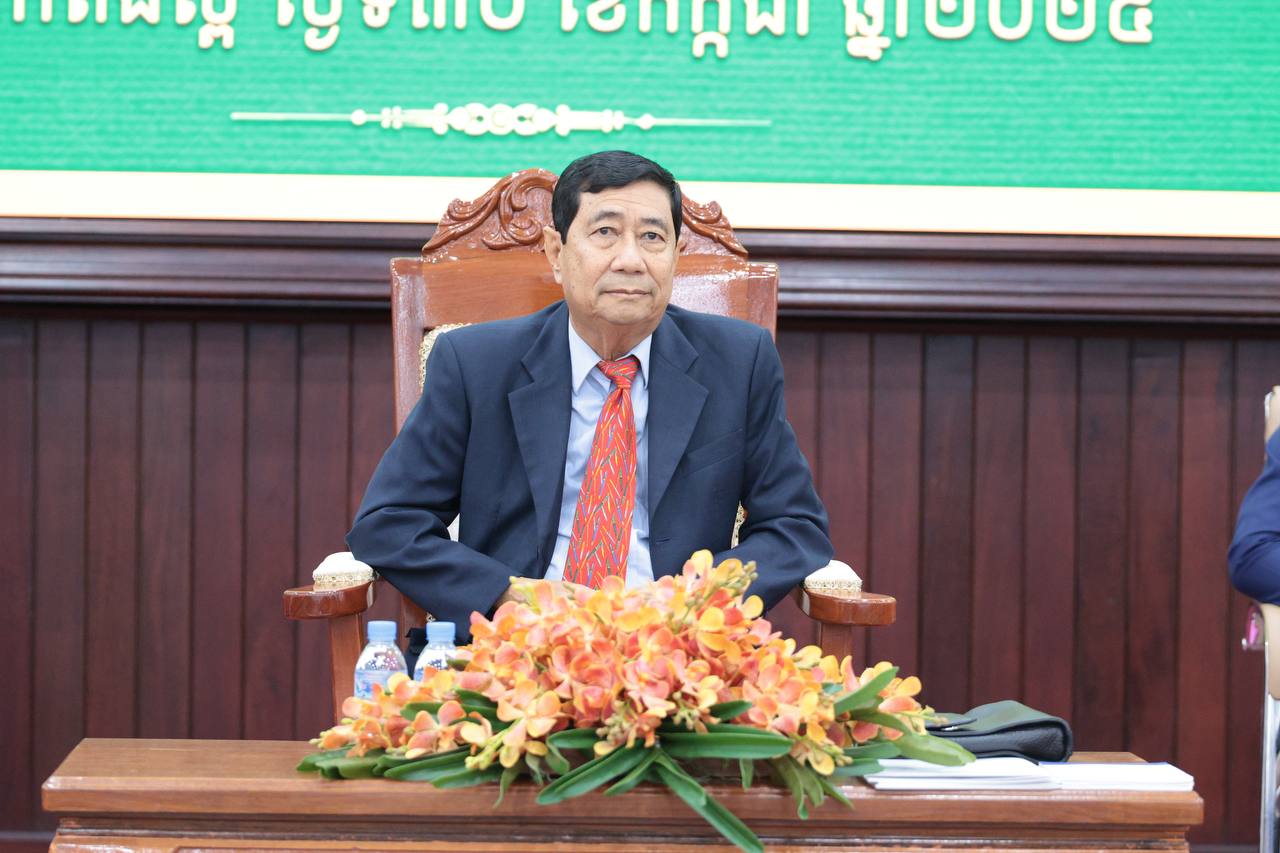 រដ្ឋបាលខេត្តកំពង់ស្ពឺ បើកកិច្ចប្រជុំបូកសរុបលទ្ធផលការងារ នៃការចាត់តាំងអនុវត្តគោលនយោបាយ «ភូមិ ឃុំ សង្កាត់មានសុវត្ថិភាព» ប្រចាំត្រីមាសទី១ និងលើកលើកទិសដៅបន្ត