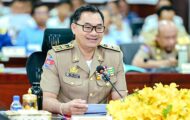អភិបាលខេត្តកំពង់ស្ពឺ ដាក់បទបញ្ជាម៉ឺងម៉ាត់ក្នុង ក្នុងការពងលឿនដោះស្រាយដីធ្លី និងរិទ្ធបន្តឹងសន្តិសុខក្នុងមូលដ្ឋាន ក្នុងកិច្ចប្រជុំសាមញ្ញលើកទី២៧ អាណត្តិទី៤